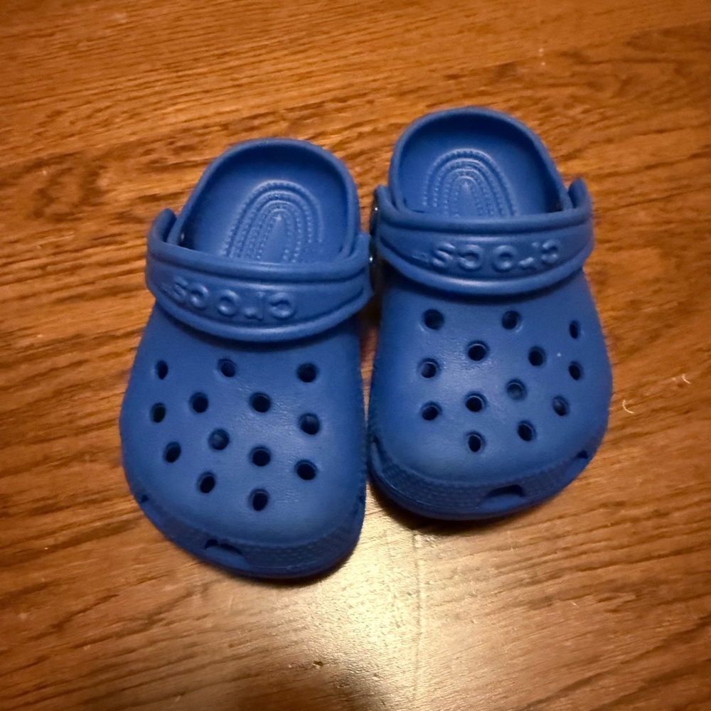NWOT Baby Crocs - Size 2/3 - Blue Baby Shoes - Infant Crocs